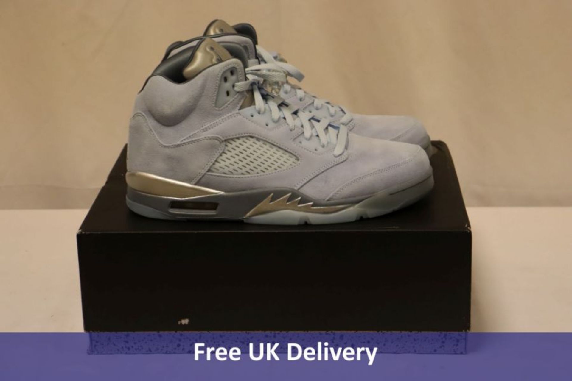 Nike Women's Air Jordan 5 Retro Trainers, Ice/Blue Graphite, UK 9.5. Box damaged