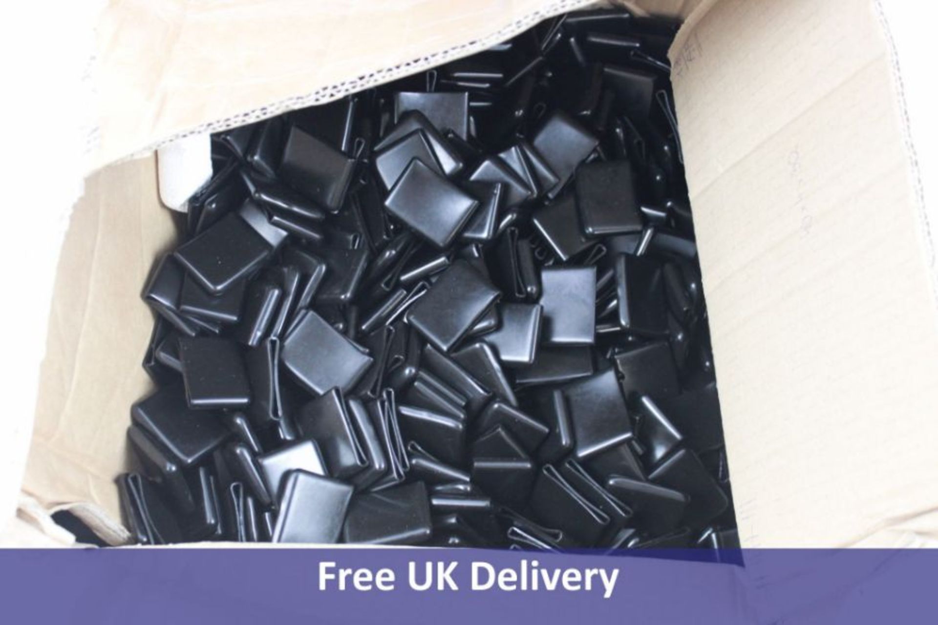 Approximately One Thousand and Eighty Vinyl Plastic Sleeves, 40x4x30 mm