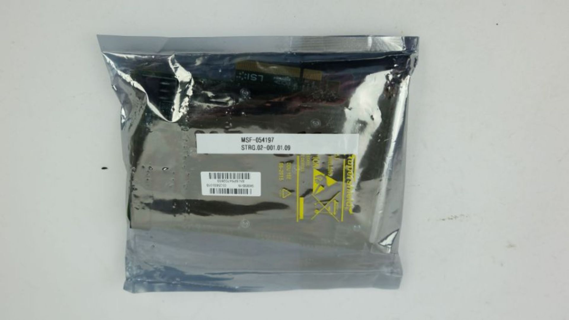 LSI 9300-16i SAS 12G/s 16-Port Host Bus Adapter HBA 03-25600-01B SAS9300-16i