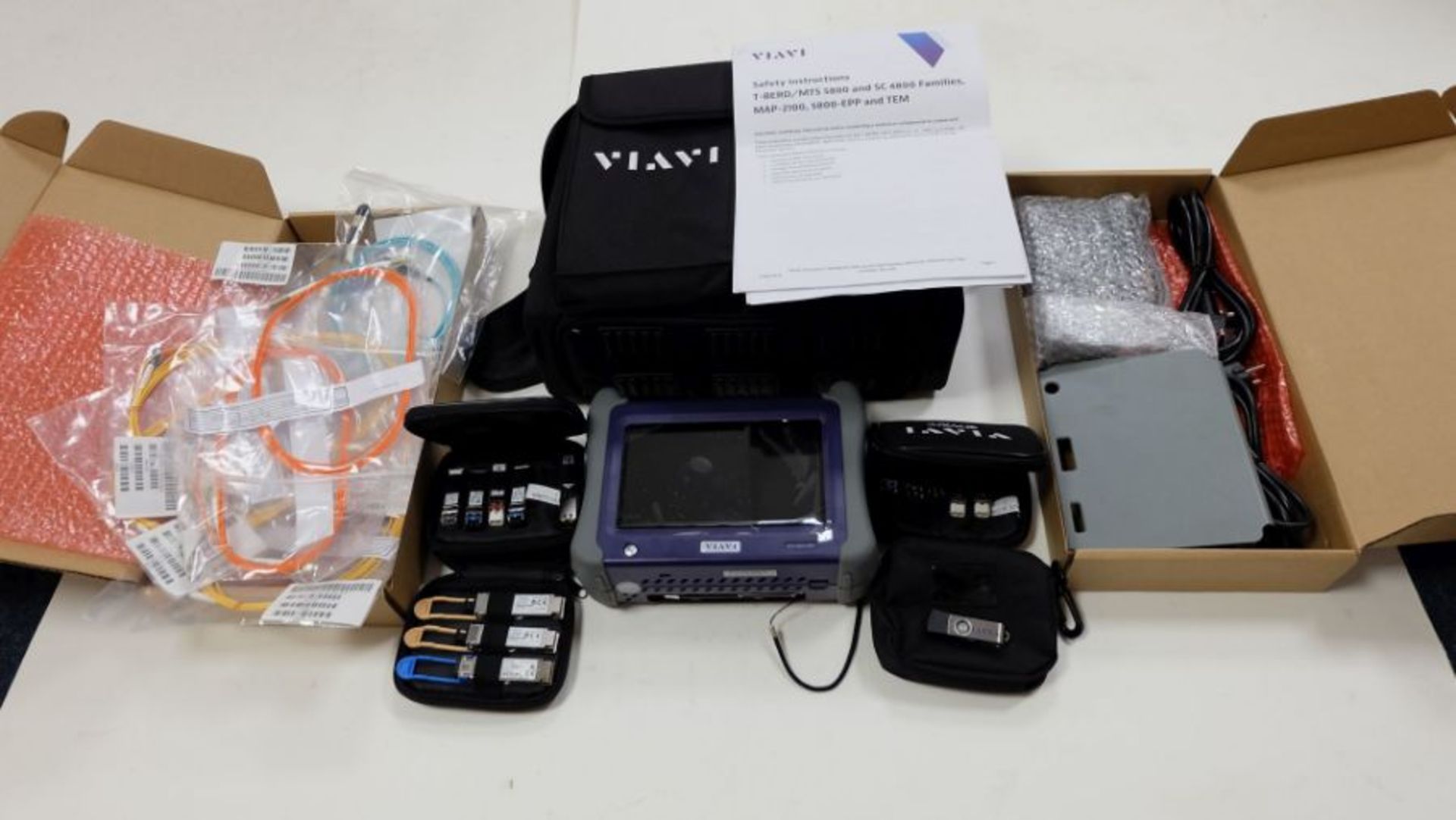 Viavi MTS 5800-100G Industrys Smallest Handheld Network Tester