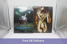 Two Displates Assassins Creed Pictures, Small