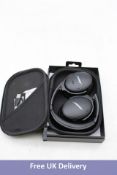 Bose Quiet Comfort 45 Headphones, Black. Box damaged. Used, Untested