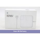 45W MagSafe 2 Power Adapter compatible with Apple MacBook. Box damaged