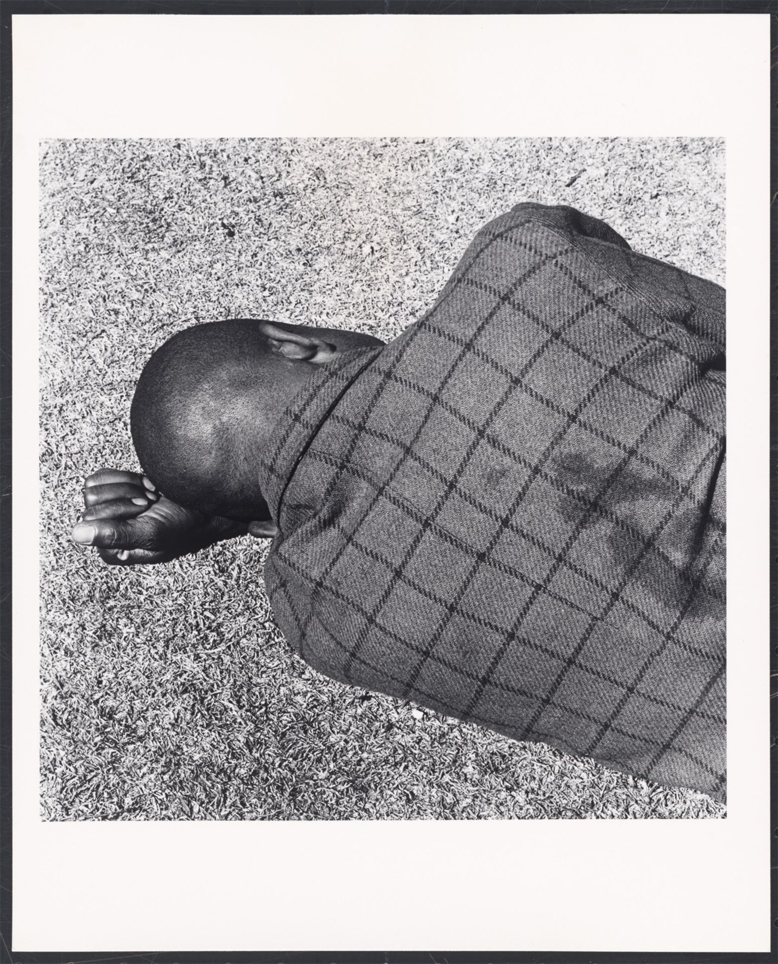 David Goldblatt. Man Sleeping. Joubert Park, Johannesburg, August. 1975 - Image 2 of 4