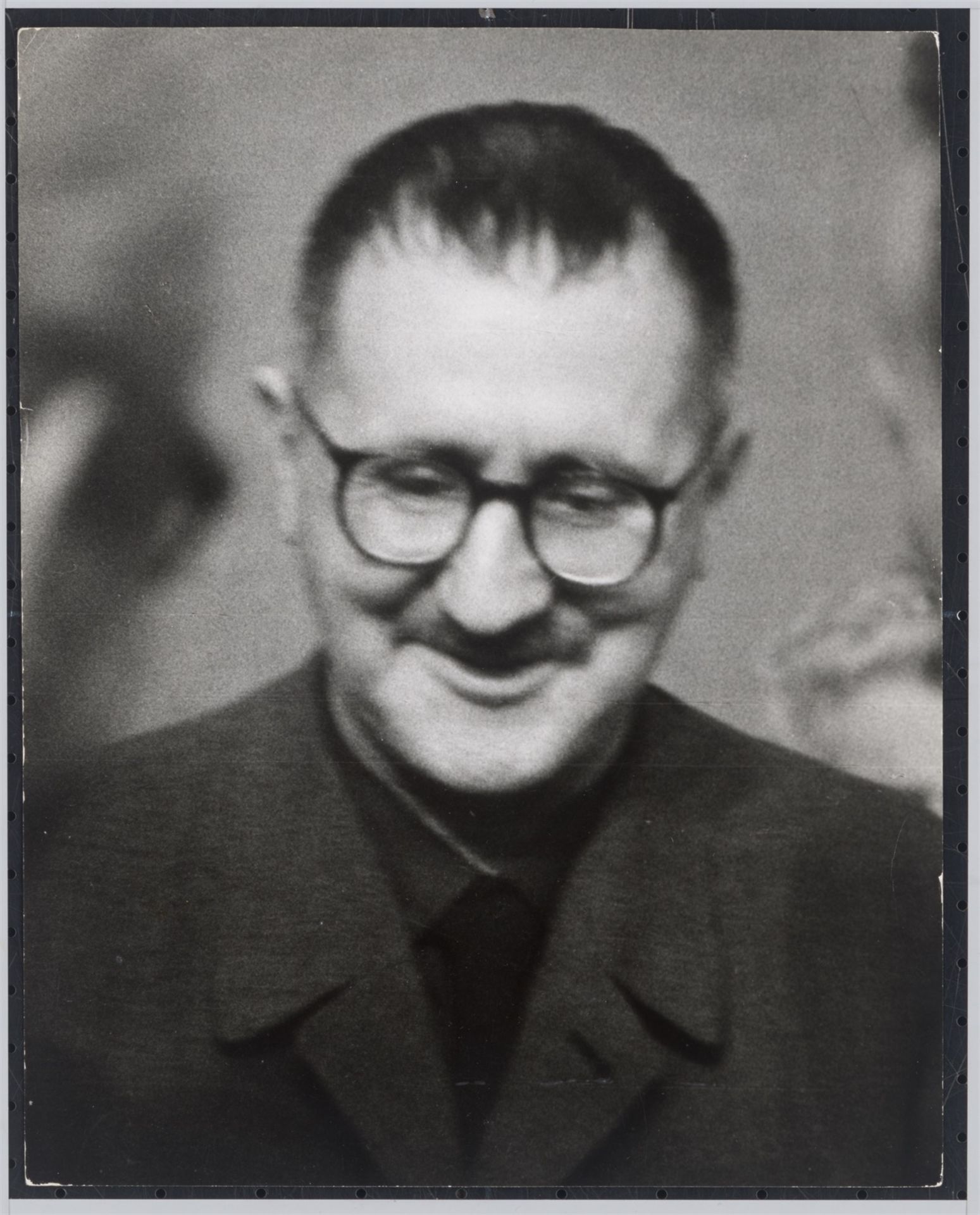 Gisèle Freund. „Bertolt Brecht“. 1954 - Bild 2 aus 4