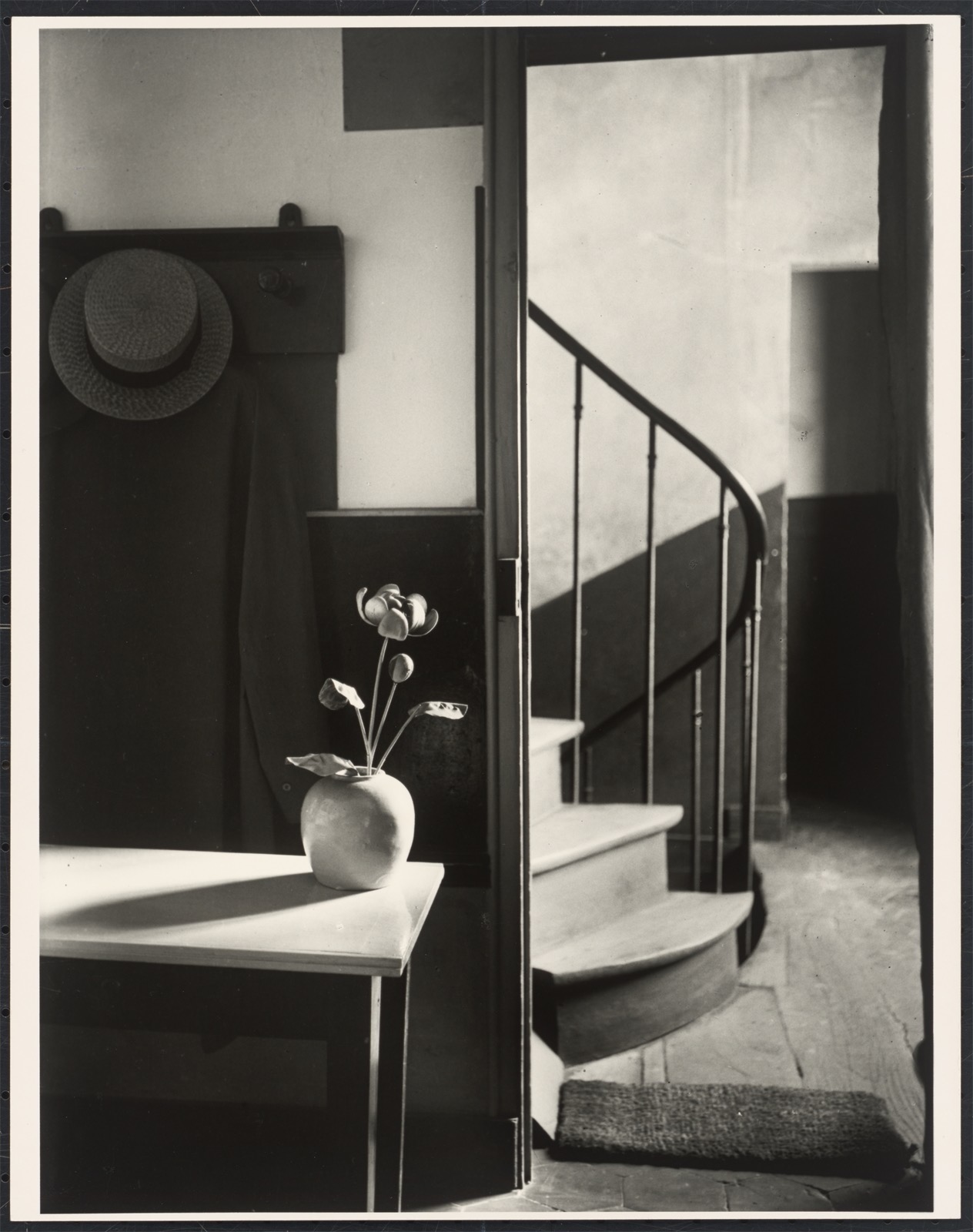 André Kertész. Chez Mondrian, Paris. 1926/27 - Image 2 of 4