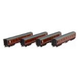 4 Hornby Dublo Wagen LMS, Spur H0, rot, LS und Alterungsspuren, L 21,5, Z 3