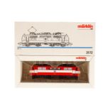 Märklin E-Lok ”111 068-3” 3172, Spur H0, rot/weiß, Alterungsspuren, OK, Z 2