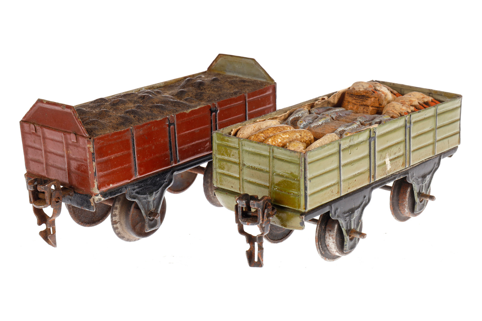 2 Märklin offene Güterwagen 1916 und 1920, Spur 0, HL, LS und gealterter Lack, L 11, Z 3