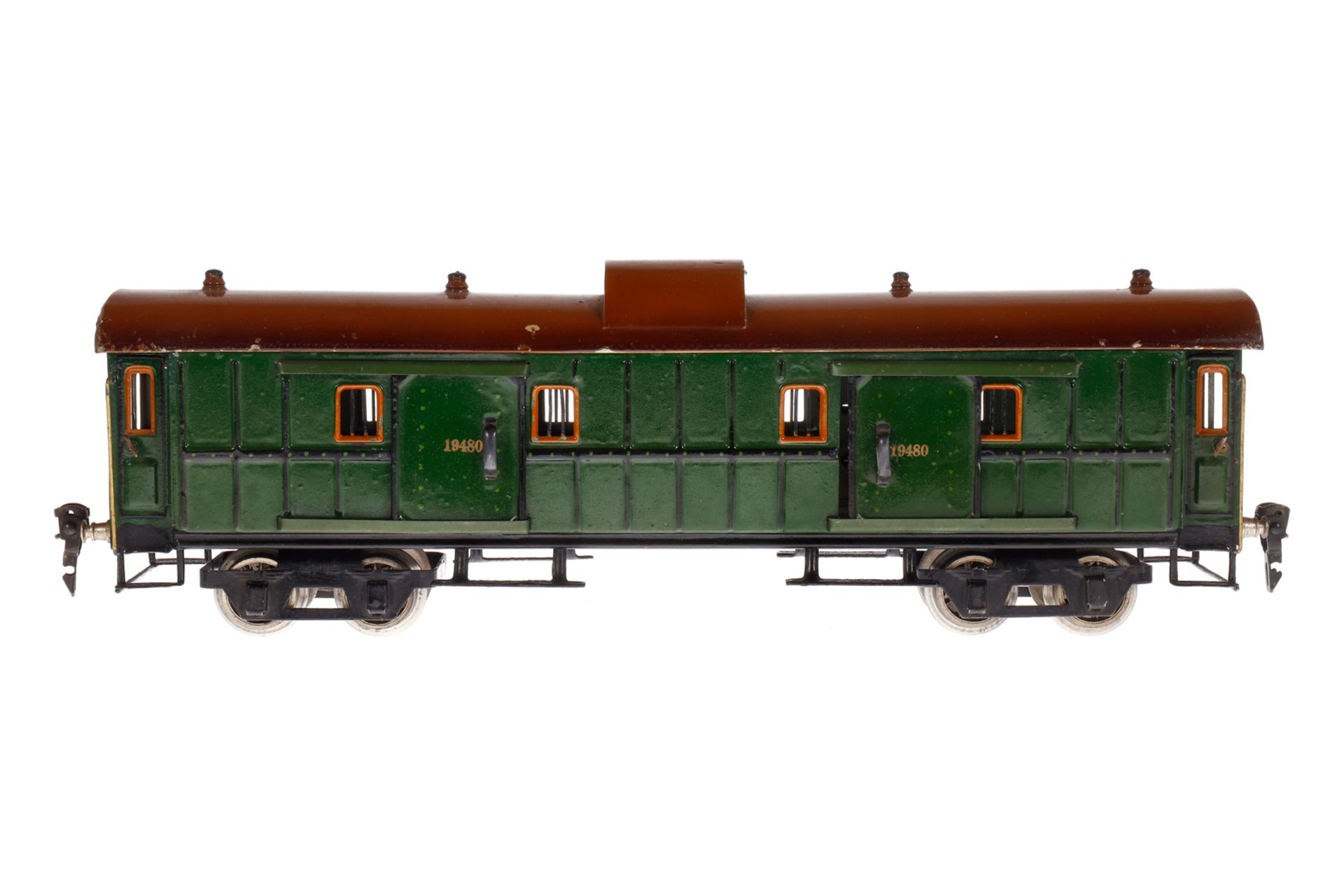 Märklin Gepäckwagen 1948, Spur 0, HL, mit 4 AT, 4 ST und Gussrädern, 3 Fremdbohrungen im Unterboden,