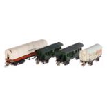 4 Märklin Wagen, Spur H0, Blech, mit Klauenkupplungen, LS und Alterungsspuren, Z 3