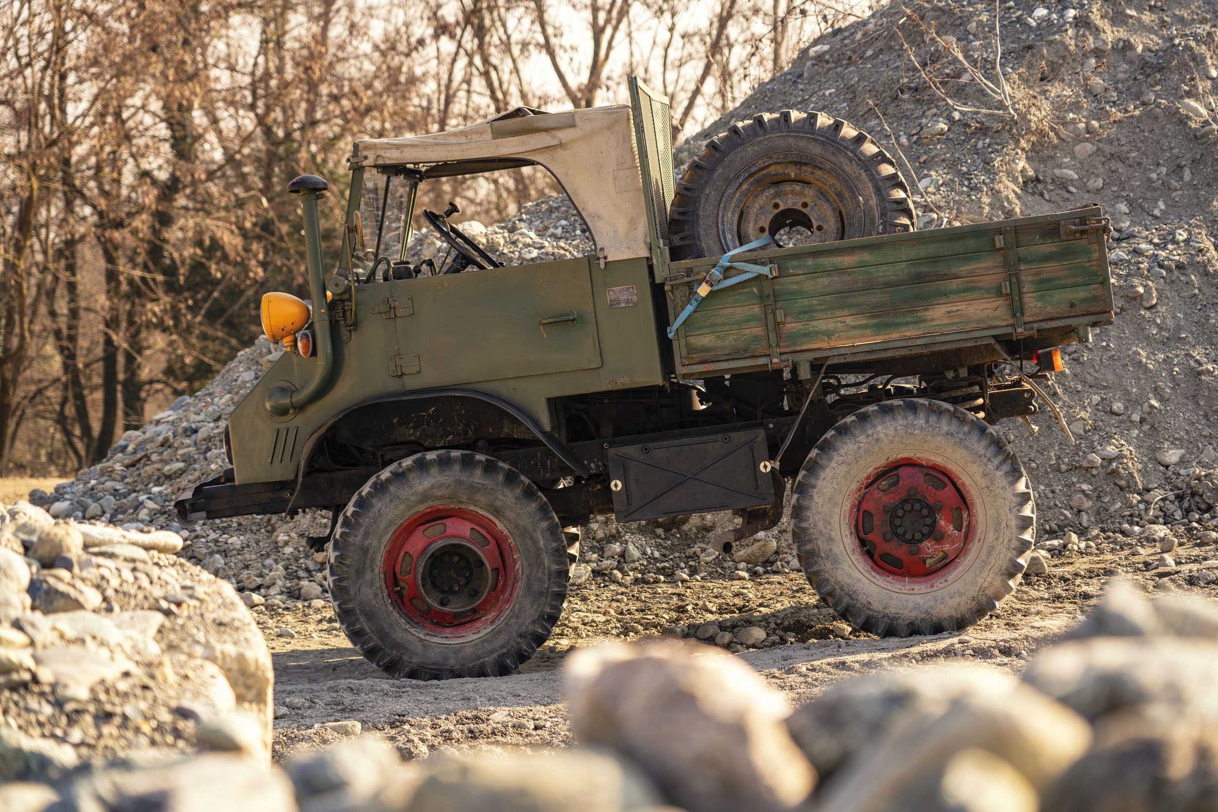 1963 MERCEDES BENZ UNIMOG 411.110 4X4 - Image 2 of 6