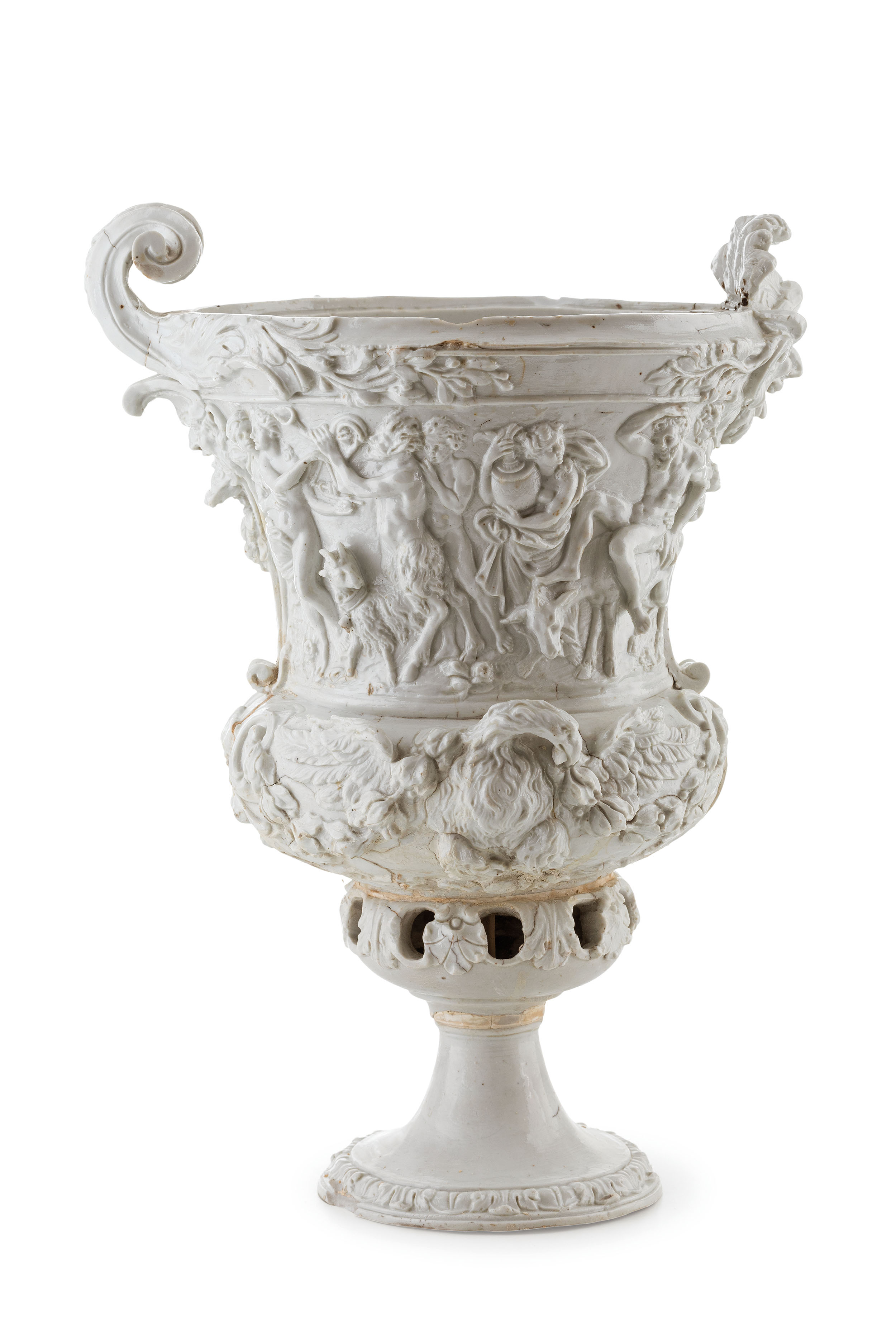 VASO IN PORCELLANA BIANCA, MANIFATTURA GINORI A DOCCIA, CIRCA 1745