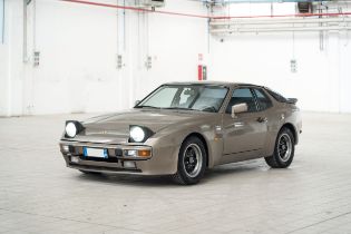 1984 PORSCHE 944