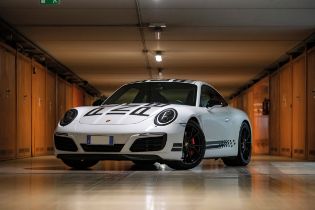 2017 PORSCHE 911 CARRERA ENDURANCE RACING EDITION