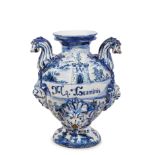 COPPIA DI STAGNONI IN MAIOLICA BIANCA E BLU, FORNACE LIGURE DEL XVII-XVIII SECOLO