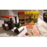Wilesco steam roller red/green D36 in very good to excellent condition, very little use complete