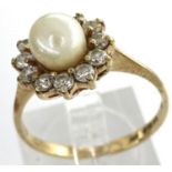 9ct gold ring set with a single pearl and CZ stones, size N, 2.6g. P&P Group 1 (£14+VAT for the