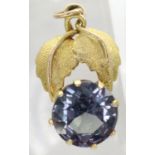 14ct gold and sapphire pendant, H: 17 mm, 1.2g. P&P Group 1 (£14+VAT for the first lot and £1+VAT