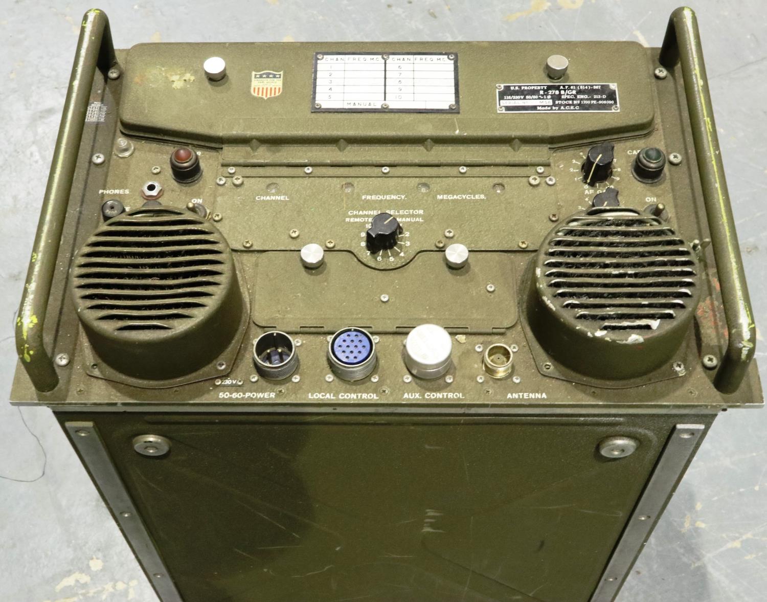 US Military WWII VHF portable communications receiver, model R-278. Not available for in-house P&P