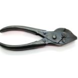 WWII US Engineer/Signal Corps wire cutter pliers. P&P Group 1 (£14+VAT for the first lot and £1+