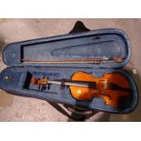 Cased Forenza Uno violin with bow and wax, L: 50 cm. P&P Group 3 (£25+VAT for the first lot and £5+