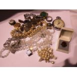 Mixed silver and costume jewellery with watches including Timex and Fossil. P&P Group 1 (£14+VAT for