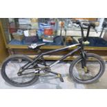 Mongoose 10 inch frame childs BMX with V brakes. Not available for in-house P&P