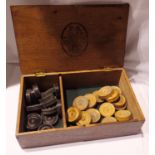 La Calinete cigar box vintage drafts set. P&P Group 2 (£18+VAT for the first lot and £3+VAT for