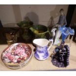 Mixed ceramics including a Lladro figurine with damage. Not available for in-house P&P