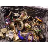 Large quantity of costume jewellery, mainly bangles. P&P Group 2 (£18+VAT for the first lot and £3+