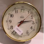 Smiths quartz wall clock, D: 15 cm, requires battery. P&P Group 3 (£25+VAT for the first lot and £