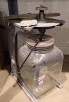 Blow E.75 electric butter churn. Not available for in-house P&P