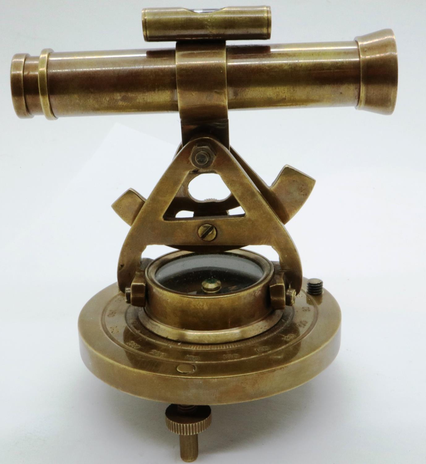 Miniature brass telescope and compass, H: 10 cm. P&P Group 2 (£18+VAT for the first lot and £3+VAT - Image 3 of 4