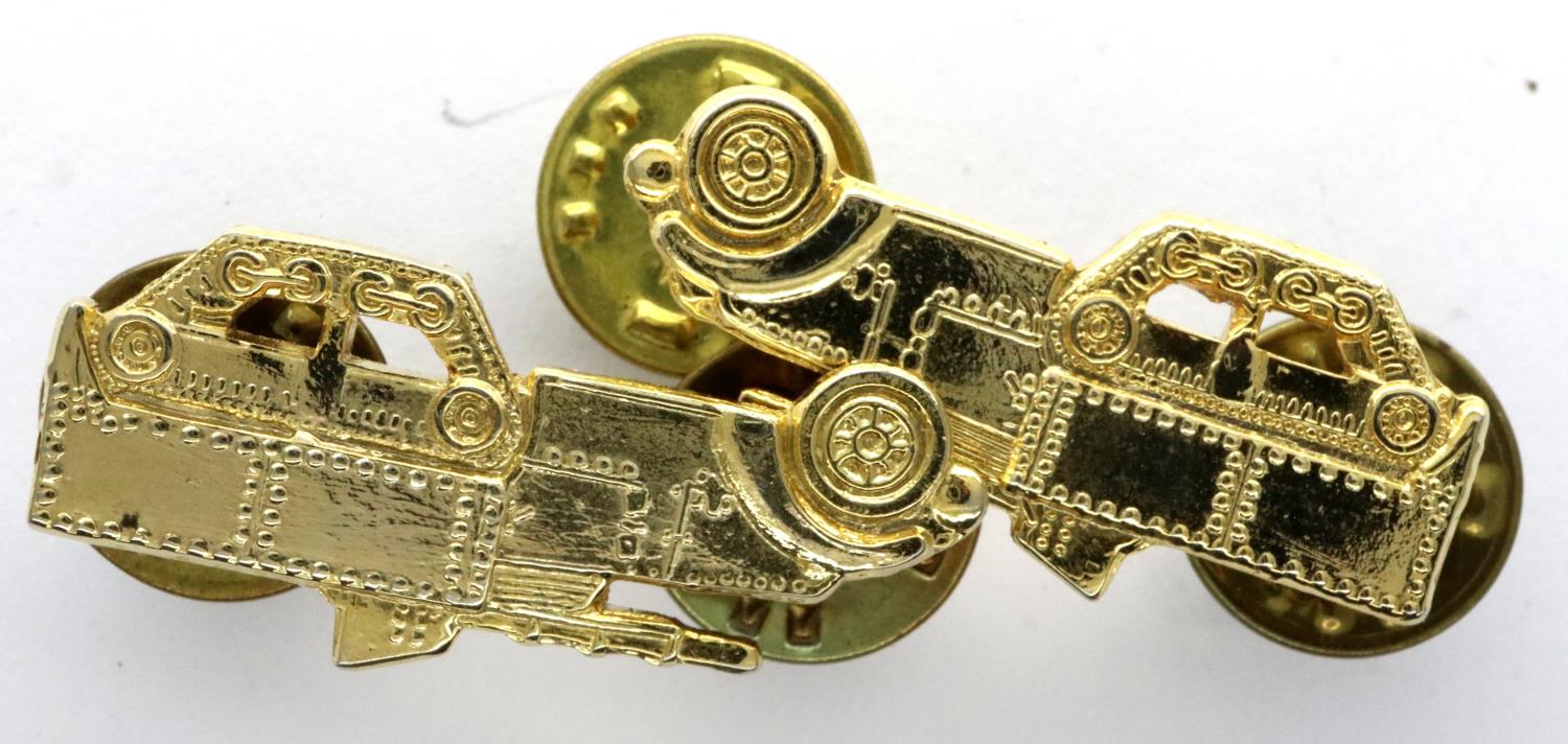 WWII USA Tank Destroyers Officers collar badges. P&P Group 1 (£14+VAT for the first lot and £1+VAT