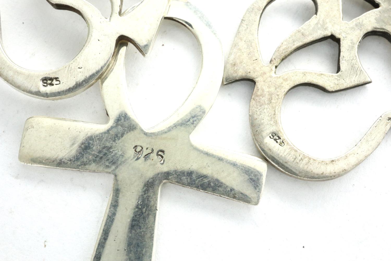 925 silver bracelet and three mixed pendants including an Ankh. P&P Group 1 (£14+VAT for the first - Image 3 of 3