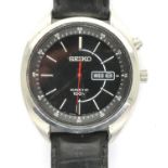 SEIKO: Kinetic 100M gents automatic wristwatch, with circular black dial, day and date apertures and