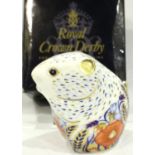 Boxed Royal Crown Derby poppy mouse paperweight with gold stopper, H: 70 mm, no cracks or chips. P&P