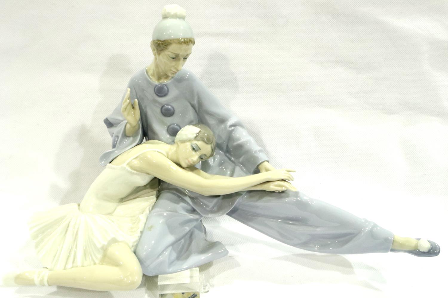 Lladro figurine of ballet dancers, H: 24 cm, losses to one foot. P&P Group 2 (£18+VAT for the