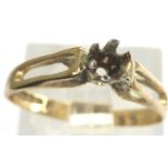 9ct gold ring, lacking stone, size G, 1.0g. P&P Group 1 (£14+VAT for the first lot and £1+VAT for