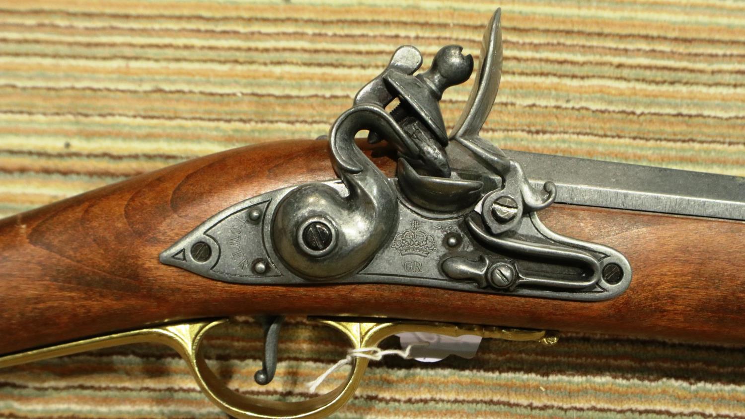 Replica Flintlock musket with full working mechanism and bayonet, (non firing). P&P Group 3 (£25+VAT - Image 2 of 5