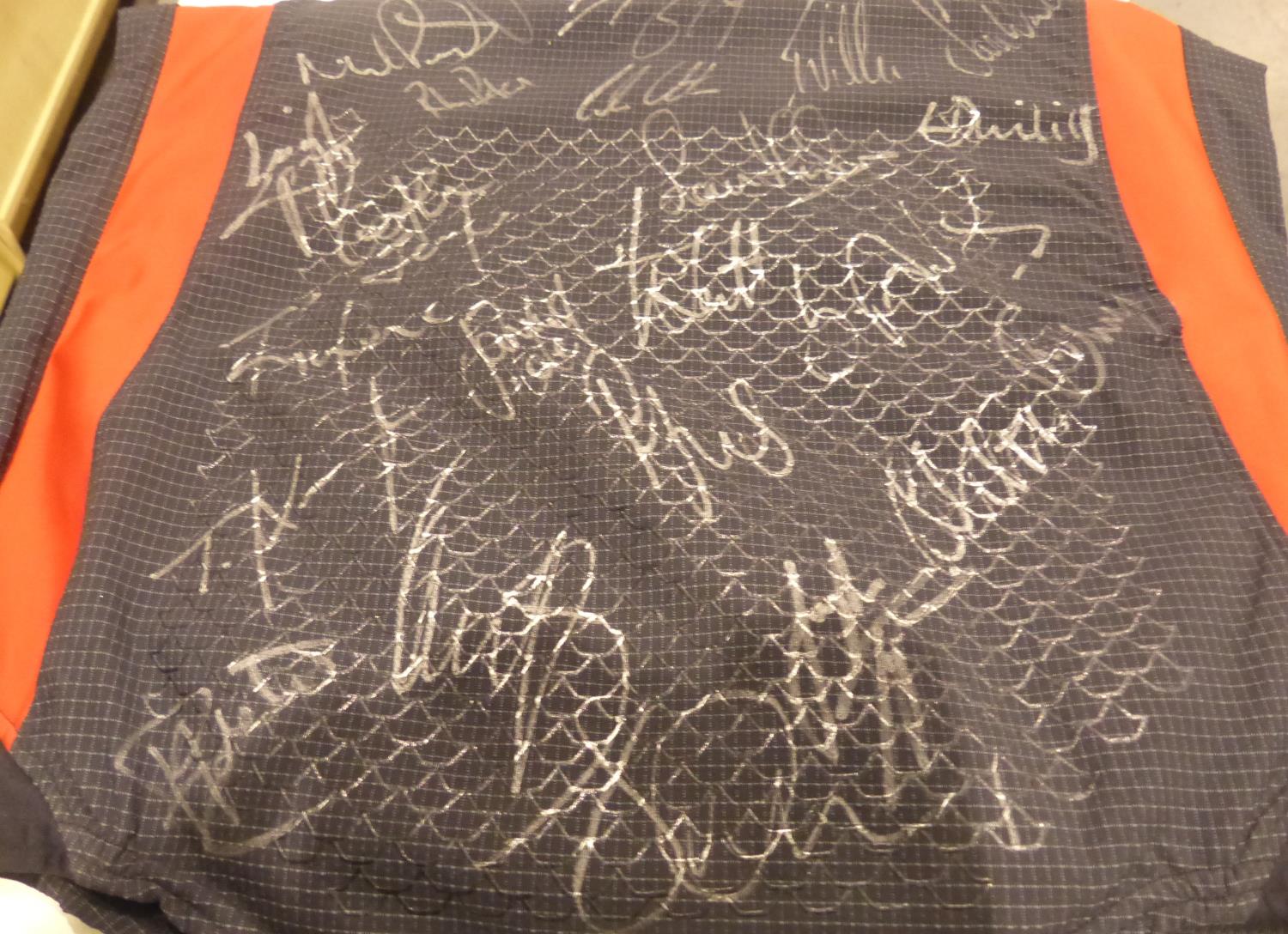 Welsh rugby union signed 2011 world cup shirt. P&P Group 1 (£14+VAT for the first lot and £1+VAT for - Image 4 of 4