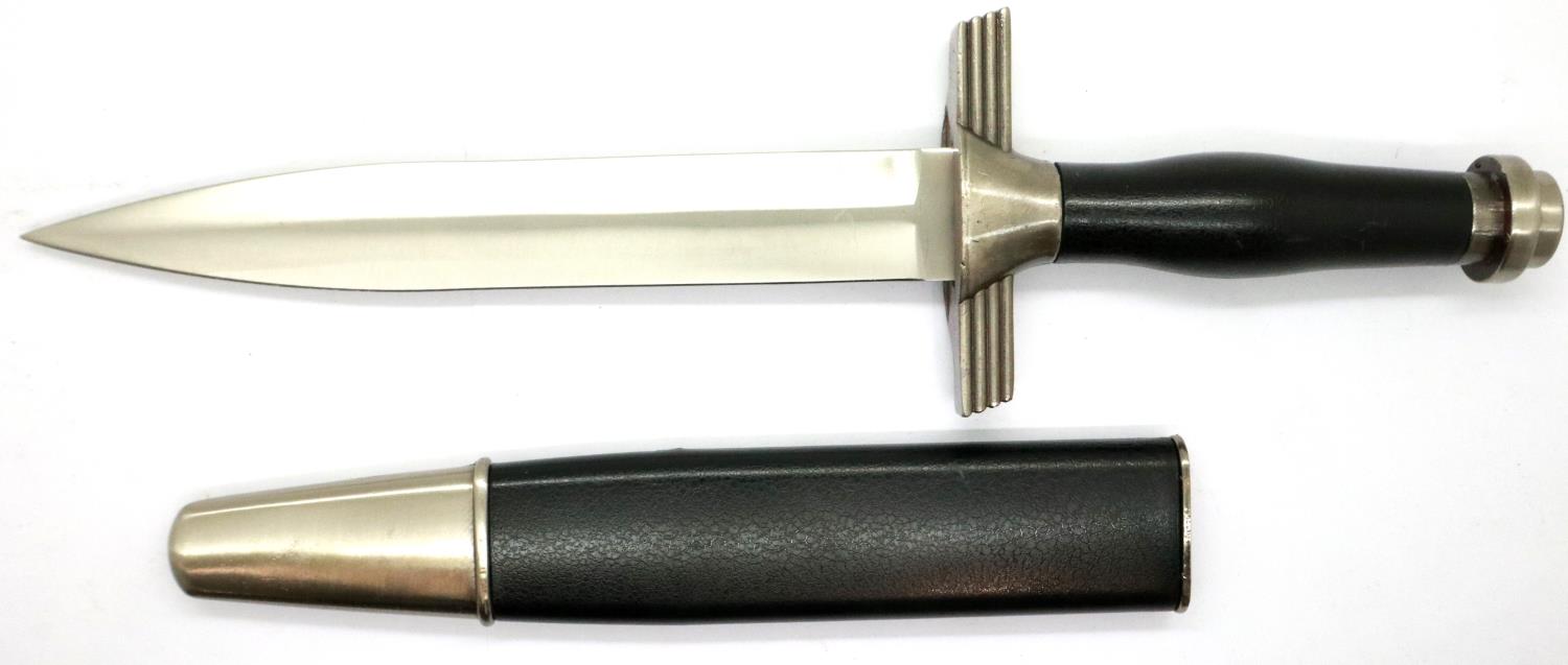 A replica Third Reich RLB presentation dagger, double edged and with sheath. P&P Group 2 (£18+VAT - Image 2 of 2