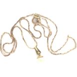 9ct gold neck chain with pearl pendant in a 9ct gold mount, chain L: 40 cm, 2.3g. P&P Group 1 (£14+