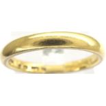 22ct gold wedding band, size K, 3.7g. P&P Group 1 (£14+VAT for the first lot and £1+VAT for