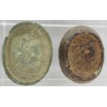 Two Roman glass/bronze intaglio seals, missing stamper fol wax, L: 15 mm. P&P Group 0 (£5+VAT for