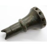 Industrial Age iron punch, L: 70 mm. P&P Group 0 (£5+VAT for the first lot and £1+VAT for subsequent