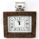 Wooden Charles Williams mantle clock, H: 23 cm, requires battery. P&P Group 2 (£18+VAT for the first