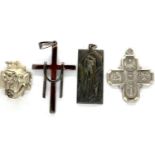 925 silver religious pendants, combined 25g (4). P&P Group 1 (£14+VAT for the first lot and £1+VAT