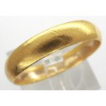 24ct gold wedding band, size R, 4.3g. P&P Group 1 (£14+VAT for the first lot and £1+VAT for